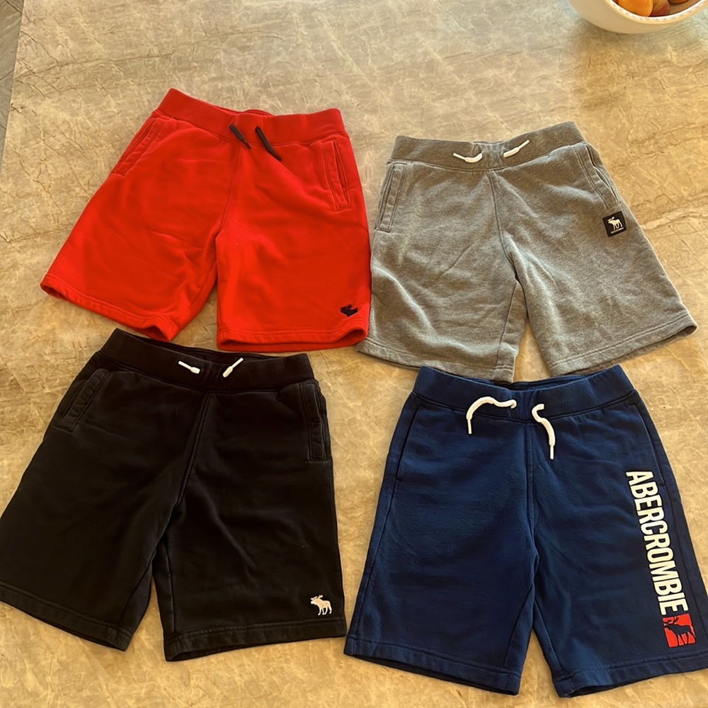 Abercrombie Kids 4 pair of icon fleece shorts